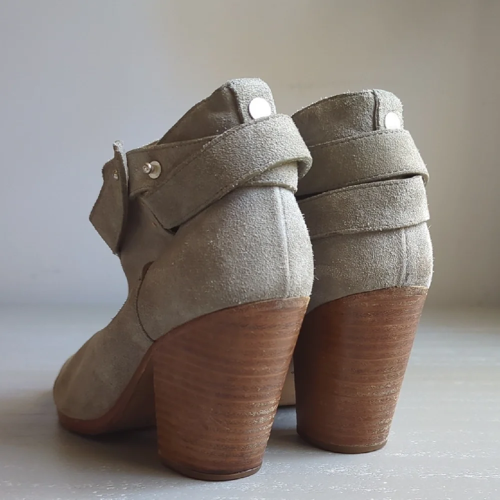 Rag & Bone Harrow Suede Tan Ankle‎ Booties size 39